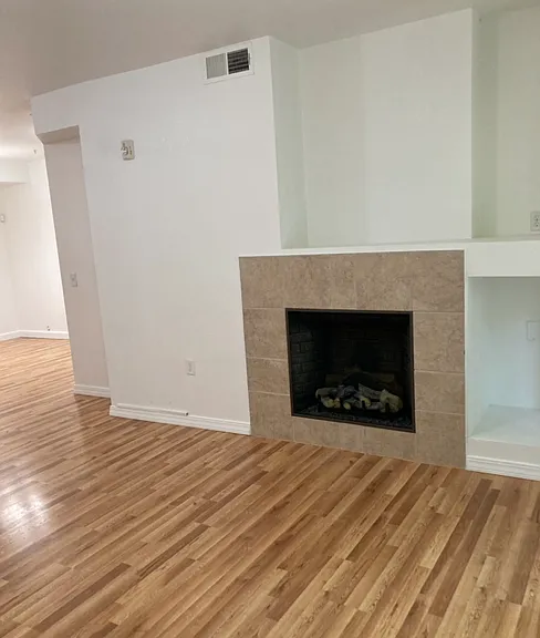2450 Windrow Dr #E102 — Photo 6