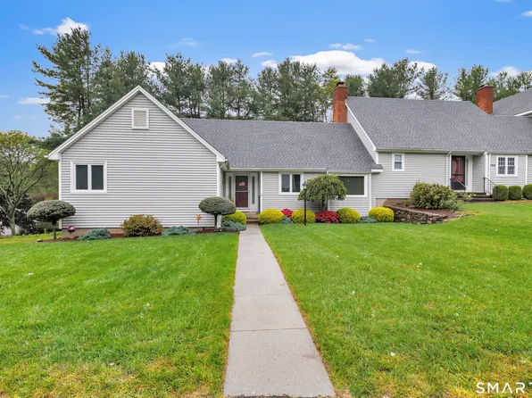 149 High Hill #149, Shelton, CT 06484