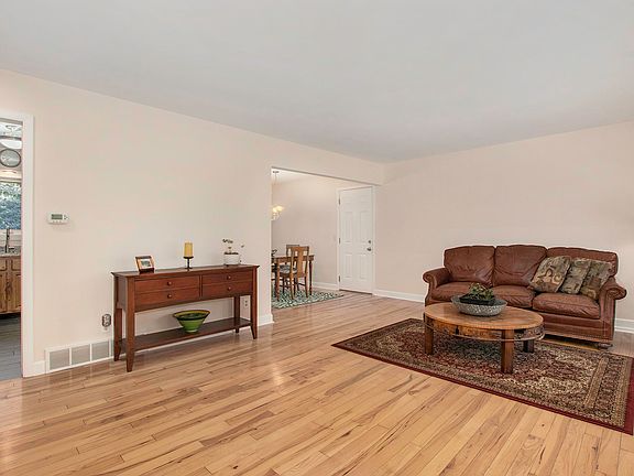 4th image of 1225 Euna Vista Ct