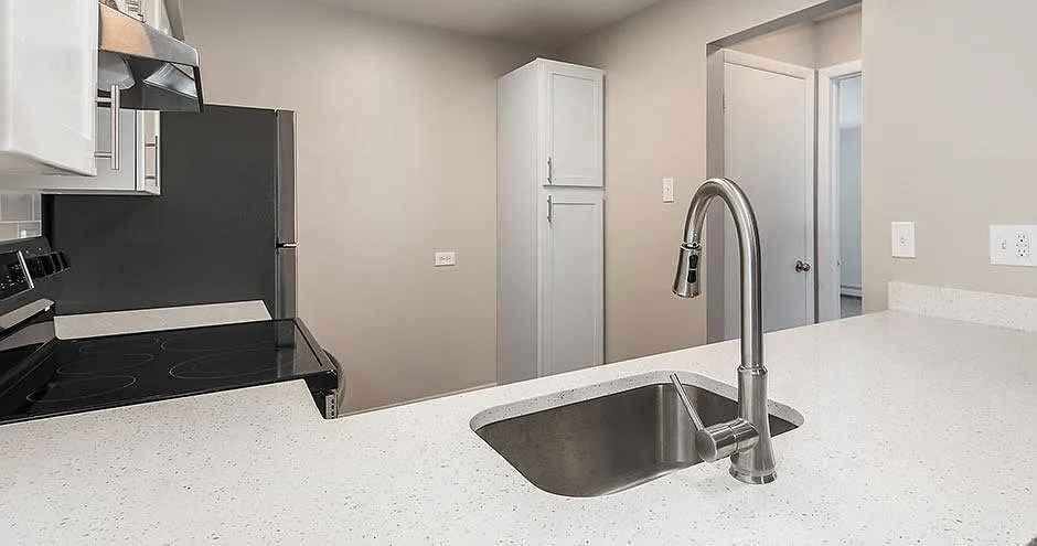 Lakeside at Wheaton Apartments — Photo 4
