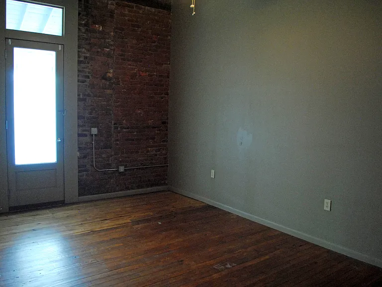 829 South Railroad Avenue — Photo 8