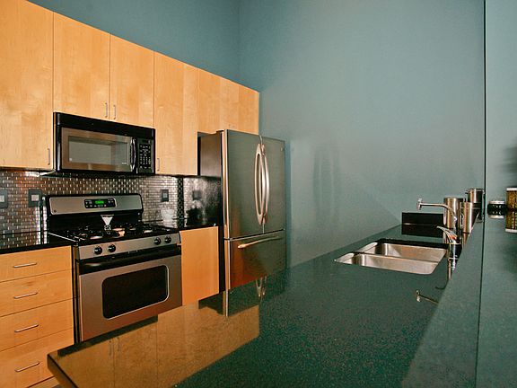 2nd image of 406 Wacouta St Unit 701