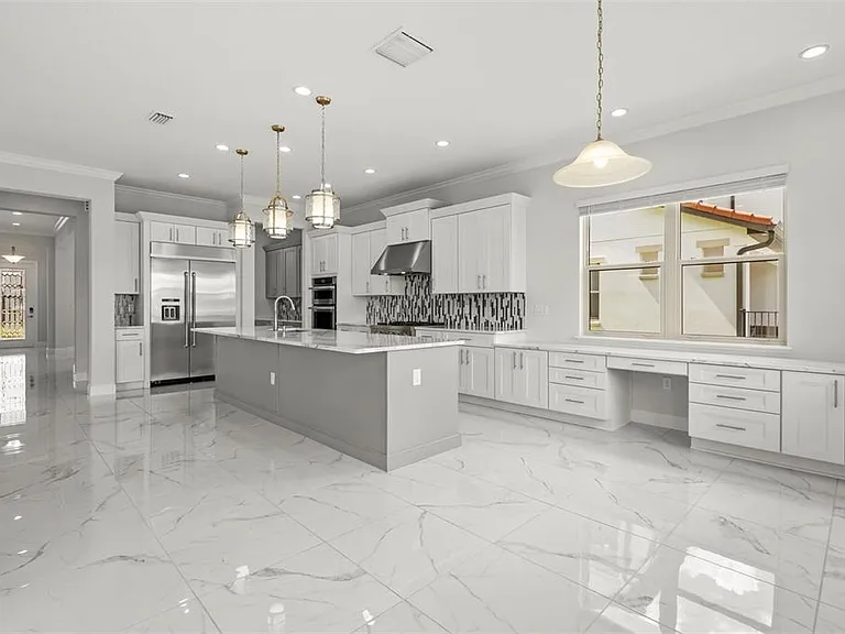 10511 Royal Cypress Way — Photo 13