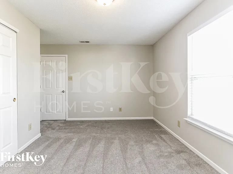 6806 W Stansbury Blvd — Photo 9