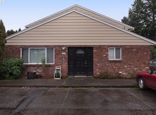 2080 NE Hogan Dr, Gresham, OR 97030