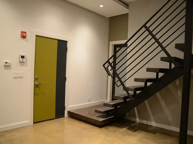 1533 Chestnut St. — Photo 5