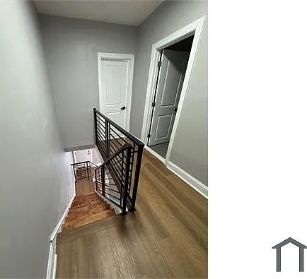 5729 N Lambert St — Photo 8
