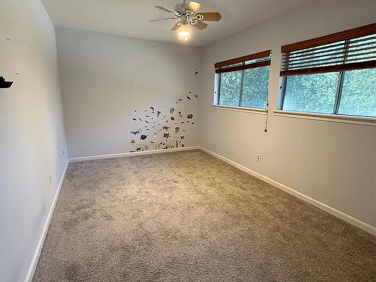 2311 Quail Haven Rd — Photo 9