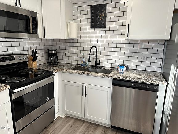 5th image of 1002 Willow Dr APT 56
