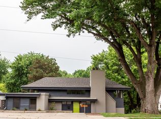 4611 Center St, Omaha, NE 68106