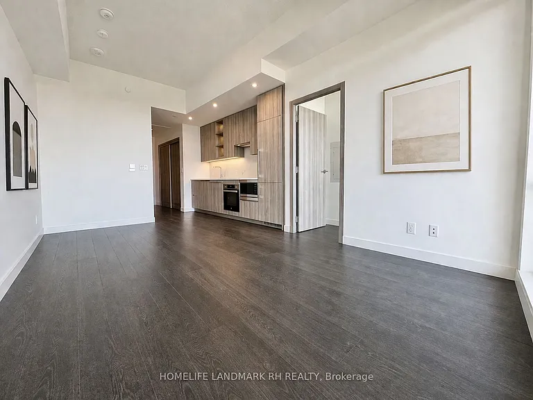 27 McMahon Dr #610 — Photo 7