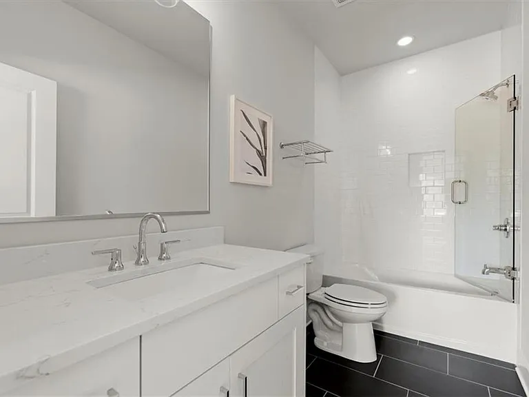 4001 Haverhill Dr NE — Photo 40