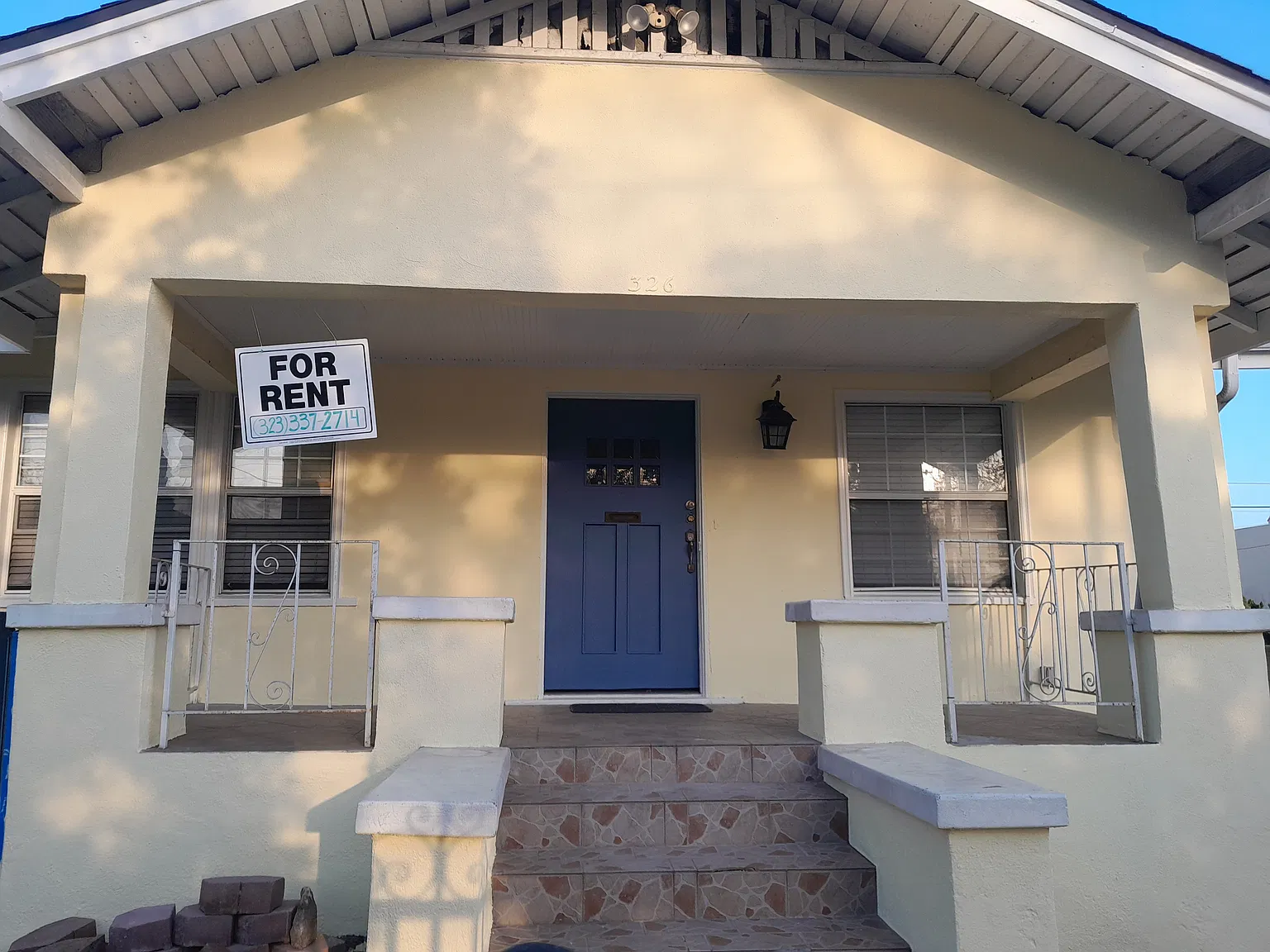 2 bed, 1200 sqft, $3,000 — Photo 3