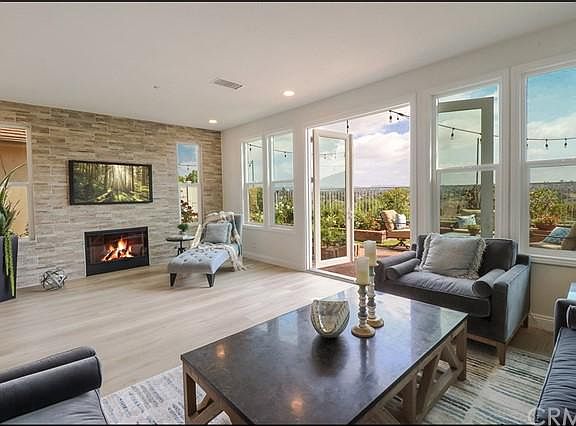 3rd image of 23 Cottage Ln