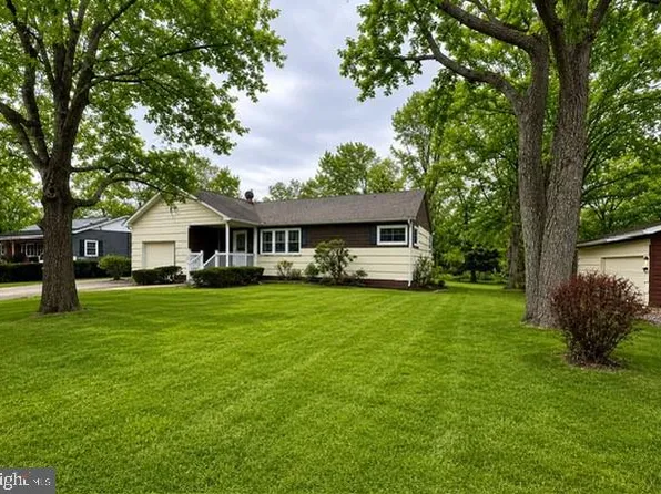 102 Ginger Ave, Millville, NJ 08332