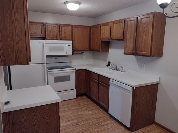 2nd image of 7183 17th St N