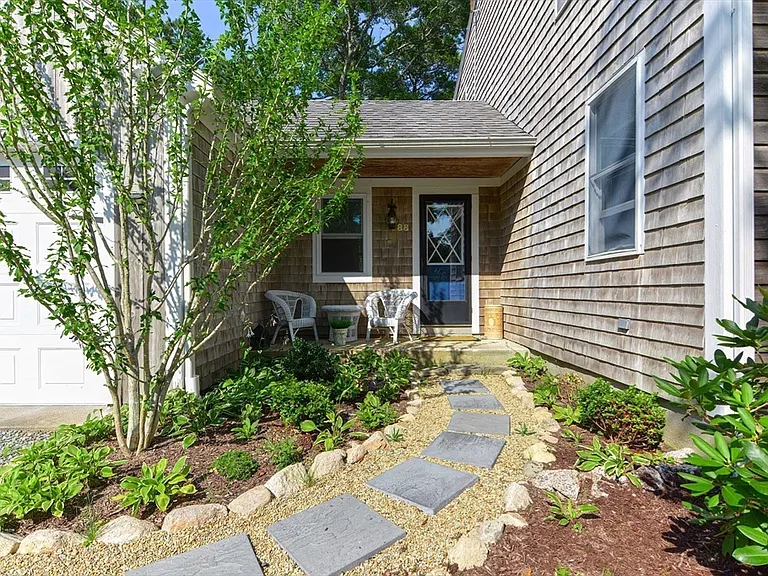 88 Perry Rd — Photo 36
