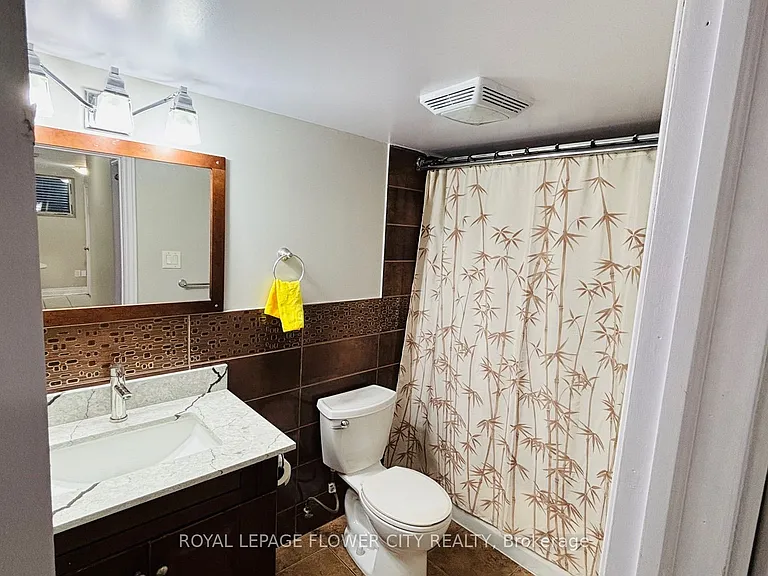 952 Clark Blvd — Photo 6
