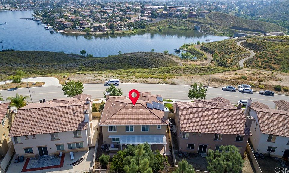 1st image of 76 Via De La Valle