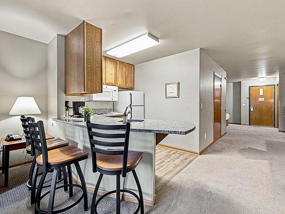 4th image of 111 Center STREET #235