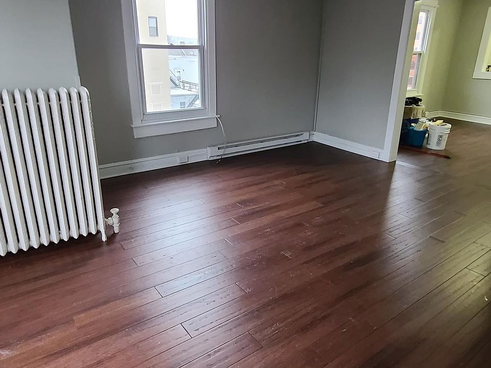 Spacious Living Area overlooking N. New Street