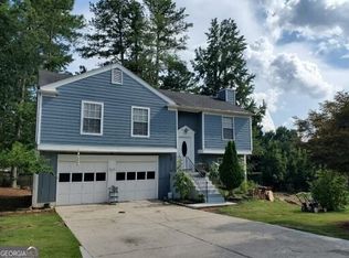 3065 Berkshire Manor Dr, Alpharetta, GA 30022