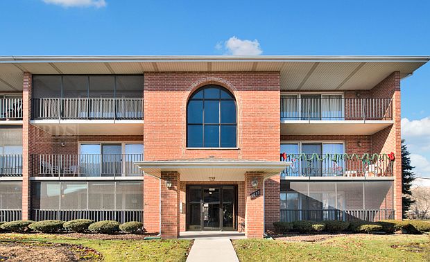 1st image of 5033 Circle Dr APT 102