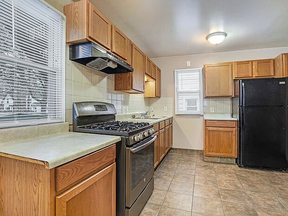 2nd image of 705 9th St NW #1