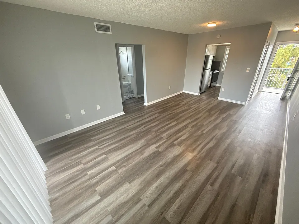 2605 NW 135th St #309