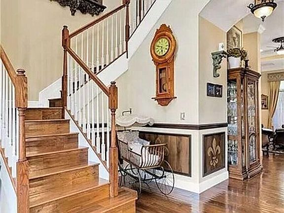 5th image of 2075 Benningston Ct SW