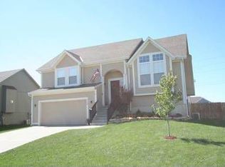 728 S Maple St, Gardner, KS 66030