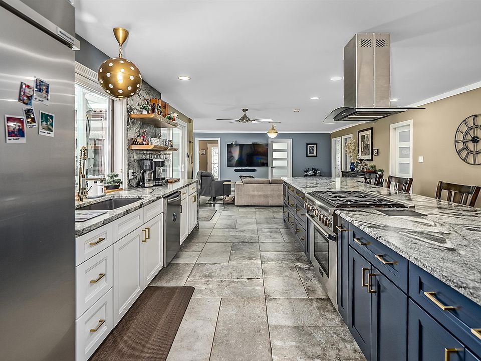 1st image of 485 Naismith Ave