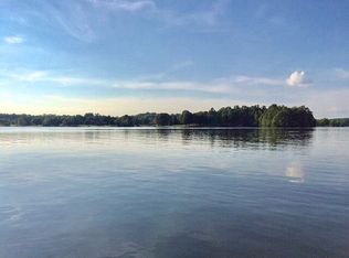 535 Busbees Point Rd, Bumpass, VA 23024