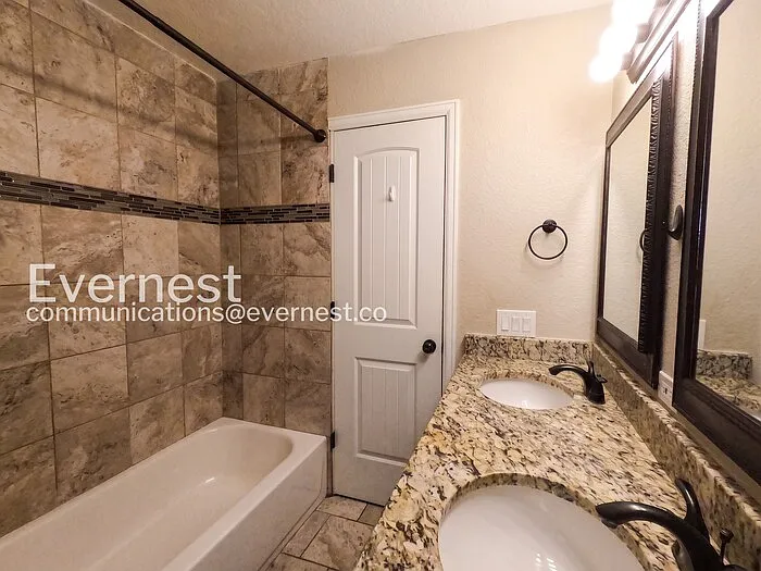 226 Columbine Ct — Photo 14