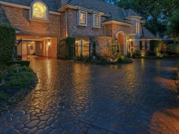 Property image for 2819 Cedar Woods Pl, Houston, TX 77068