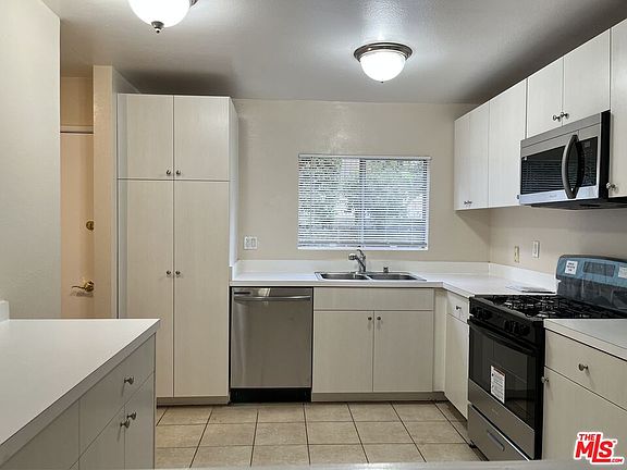 2nd image of 18350 Hatteras St APT 144