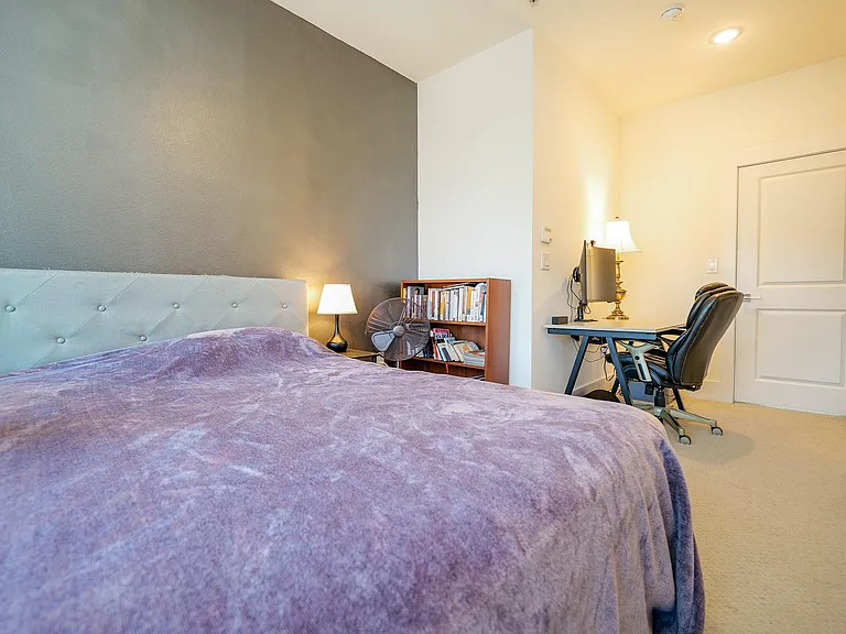 2401 Crawford St #A — Photo 13