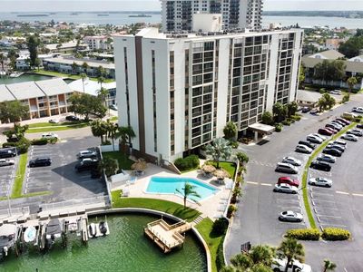 255 Dolphin Poin APT 313, Clearwater Beach, FL, 33767