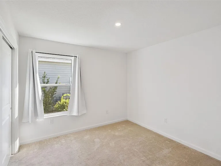 17548 Kuenher Ct — Photo 12