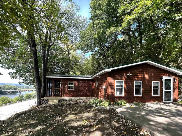 12202 Highway 35, De Soto, WI 54624