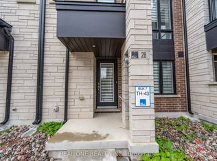 28 Credit Ln, Richmond Hill, ON L4E1G9