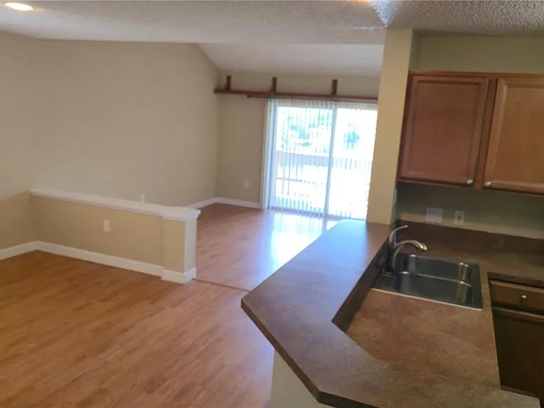 115 112th Ave NE #810 — Photo 14