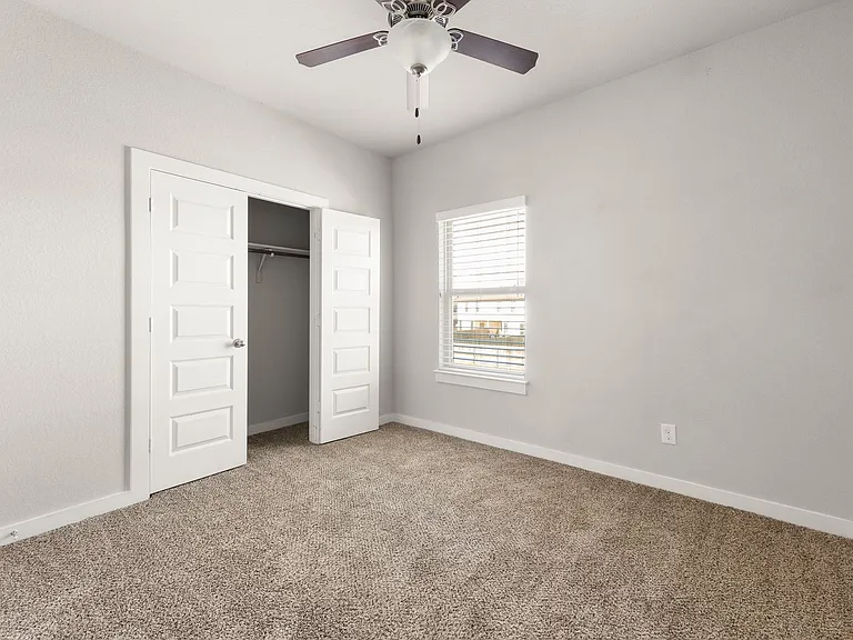 561 Creekside Frst — Photo 14