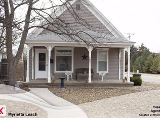 210 W 12th St, Ellis, KS 67637