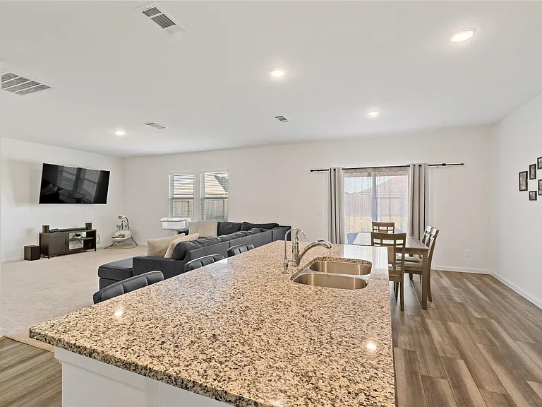 21568 Rolling Streams Dr — Photo 6