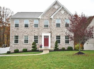 6055 Independence Dr, Clairton, PA