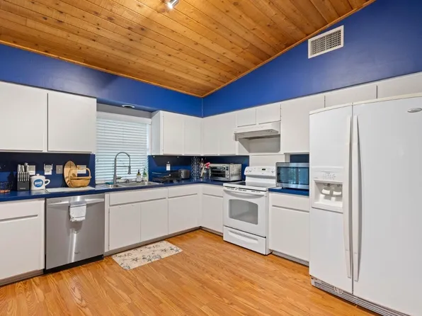 756 Juniper Pl, Wellington, FL 33414