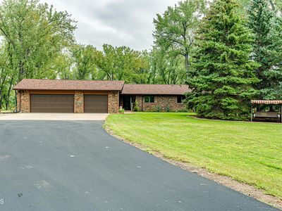 2801 Smokey Ln, Bismarck, ND, 58504
