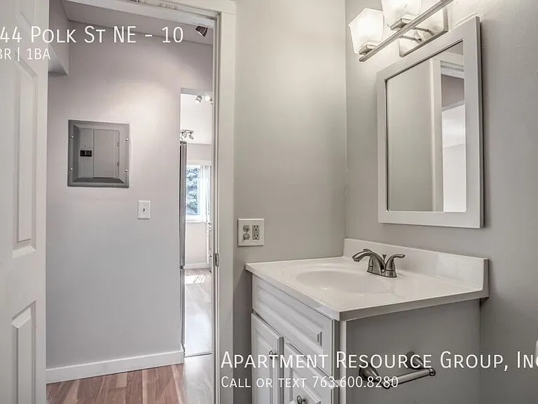 744 Polk St NE #10 — Photo 27