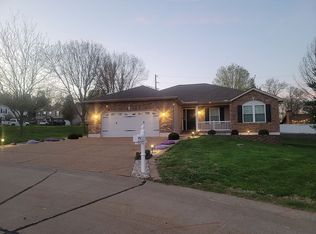 5 Camino Real Pl, Herculaneum, MO 63048